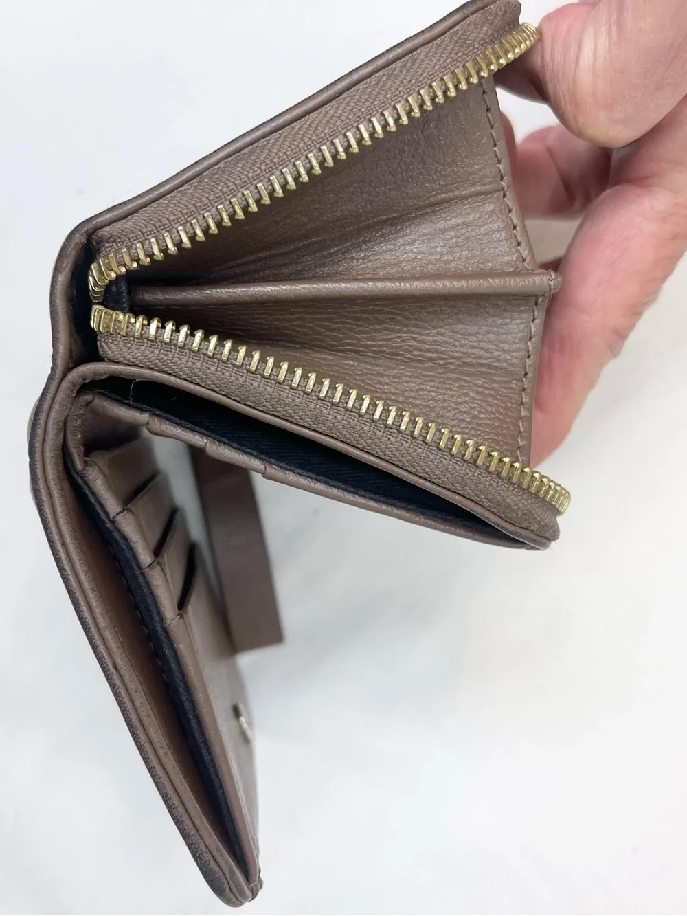 See By Chloe Vintage Leather Embroidered Logo Zip Around Wallet Brown
